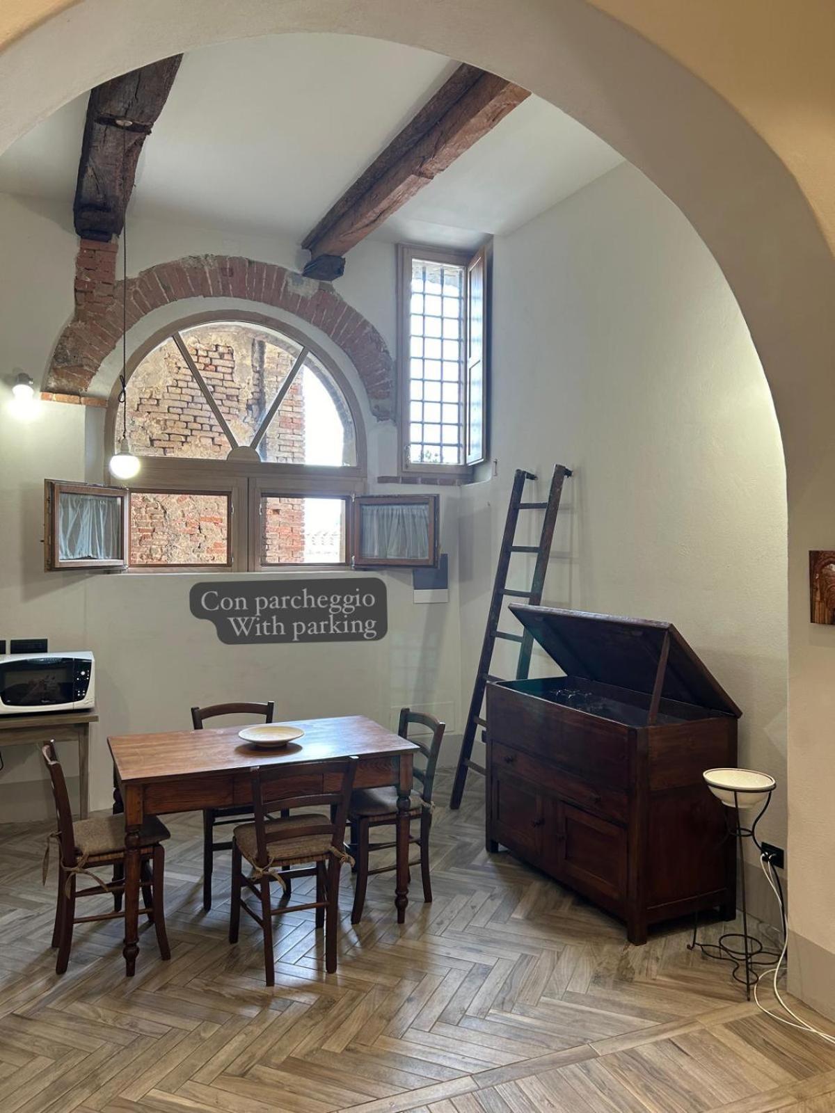 Loft Vicolo Di Vallepiatta 2 Min Piazza Del Campo Con Parcheggio Siena Exterior photo